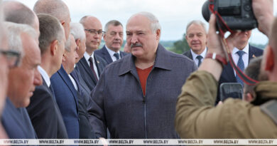 «Специалистов много, пока хромает организация». Лукашенко о кадровом эксперименте среди руководителей областей 