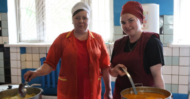Сытно и вкусно: в столовой агрогородка Хизов к приготовлению обедов подходят особенно тщательно