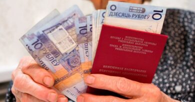 «Белпочта» выплатит пенсии и пособия за 7 ноября досрочно