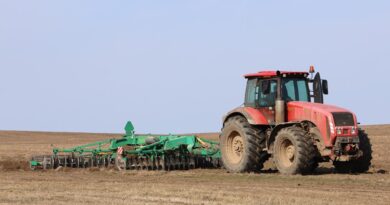 Минсельхозпрод определил сроки подготовки техники к полевым работам в сезоне-2026
